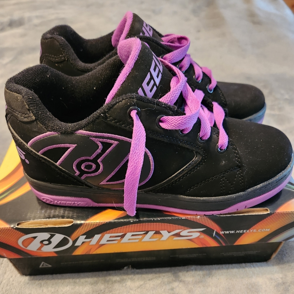 Youth size 5 Heelys black and purple shoes